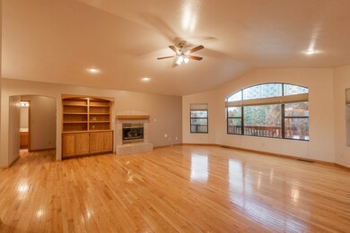 210 N Trailwood-6