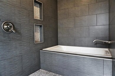 9749 Thorne Cliff Way unit 100, Fishers, IN 46037 - photo 7