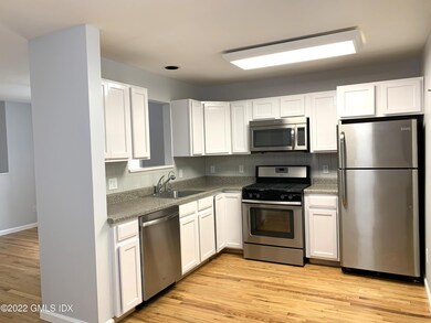 18 Hollow Wood Ln unit C, Greenwich, CT 06831 - photo 5