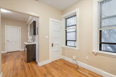 155 Salem St unit 2, Boston, MA 02113 - photo 6