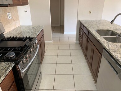 2502 Leichester Dr, Spring, TX 77386 - photo 4