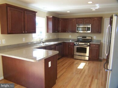 913 George Ave, Essex, MD 21221 - photo 4