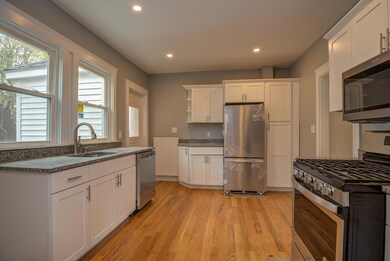 82 Anthoine St, South Portland, ME 04106 - photo 4