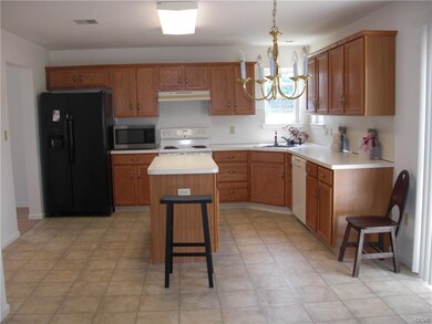 4143 Reliance St, Whitehall, PA 18052 - photo 2