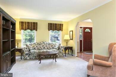 7127 Willow Brook Way, Columbia, MD 21046 - photo 3