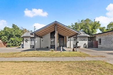 738 Webster St, Colusa, CA 95932 - photo 2