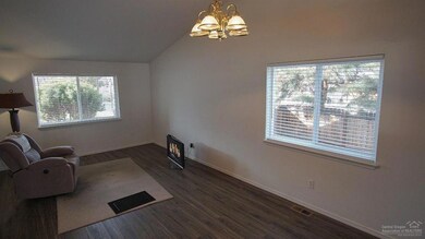 1910 SW 37th St, Redmond, OR 97756 - photo 5