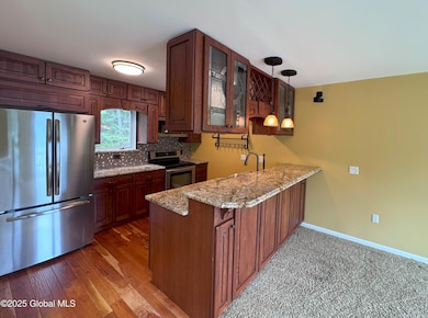 kitchen counterbar1