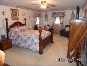 Of course a huge master bdrm