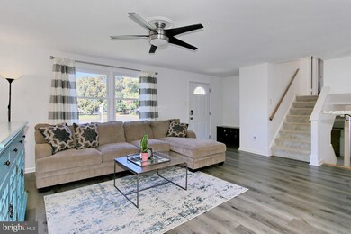 2567 Viking Dr, Herndon, VA 20171 - photo 7