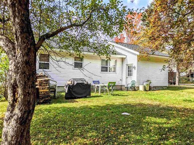 304 Gilman Ave, Saint Johnsbury, VT 05819 - photo 7