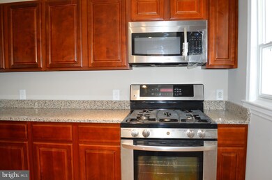 3931 Rosecrest Ave, Baltimore, MD 21215 - photo 6