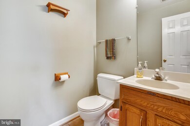 953 S Scott St unit 1, Arlington, VA 22204 - photo 6