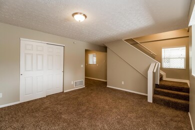 5080 Dimson Dr N, Columbus, OH 43213 - photo 3