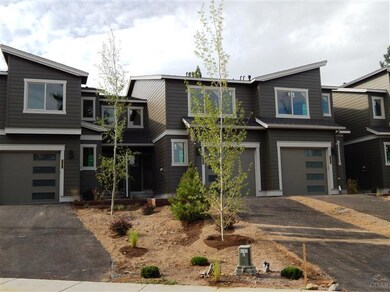 2375 NW Debron Ln unit 16, Bend, OR 97703 - photo 3