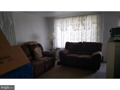 4417 E Allen St, Philadelphia, PA 19137 - photo 3