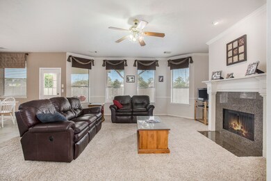 9307 Reston Grove Ln, Houston, TX 77095 - photo 5