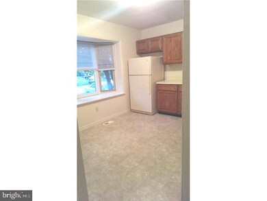 2124 Yorktown S, Norristown, PA 19403 - photo 3