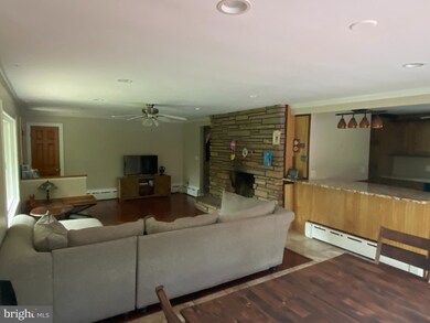 106 Skippack Creek Rd, Souderton, PA 18964 - photo 3