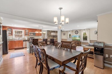 537 Boxford St, North Andover, MA 01845 - photo 5