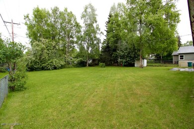 2401 Foraker Dr, Anchorage, AK 99517 - photo 6
