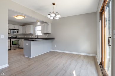 477 Woodstream Dr, Greenfield, IN 46140 - photo 7