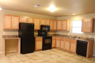 4206 Donna Ct, Granbury, TX 76049 - photo 2