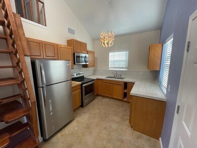 2521 Richmond Ave unit Casita, El Paso, TX 79930 - photo 6