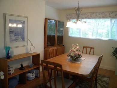 8 Jake Dr, Nashua, NH 03063 - photo 2