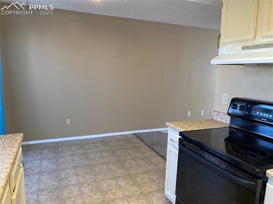 Dining area with sliding door to the Deck
