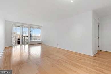 Riverside unit A714, Washington, DC 20024 - photo 6