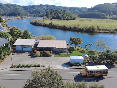 1144 Winchester Ave, Reedsport, OR 97467 - photo 6