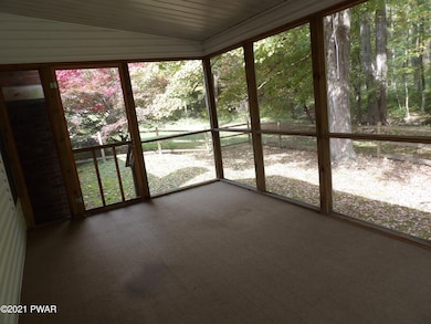 107 W Sarah St, Milford, PA 18337 - photo 5