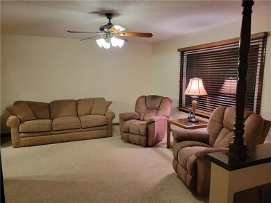 6643 Larsen Ln, Shawnee, KS 66203 - photo 3