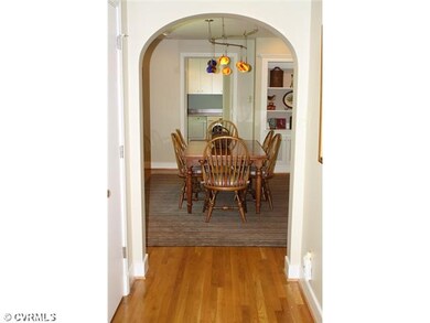 Dining Room - alcove from foyer to dining room