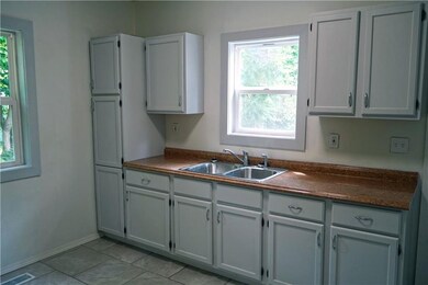 2311 Logan Ave, Des Moines, IA 50317 - photo 7