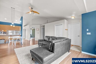 1528 Briar Rd, Independence, OR 97351 - photo 4