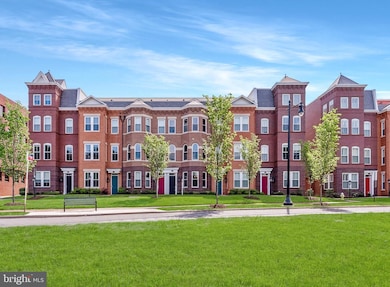 1117 E Abingdon Dr unit ELEVATOR, Alexandria, VA 22314 - photo 3