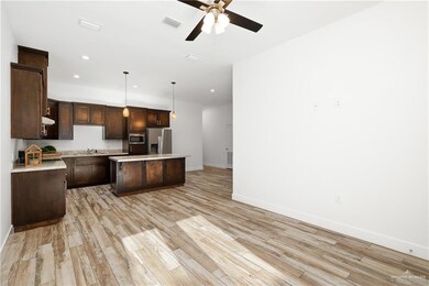 2920 Allen Dr, Edinburg, TX 78539 - photo 4