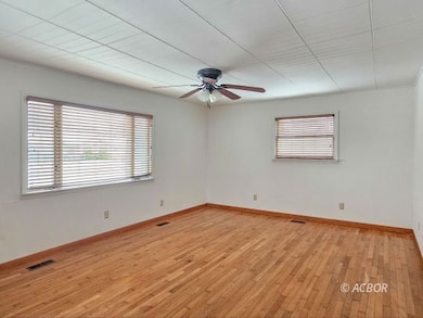 1115 Ohio 850, Bidwell, OH 45614 - photo 3