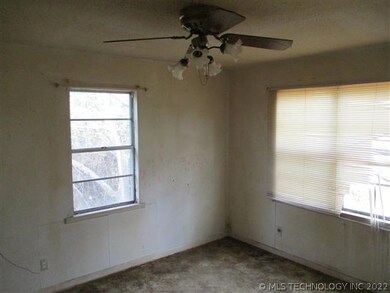 301 W Ottawa Ave, McAlester, OK 74501 - photo 7