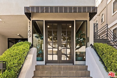 1169 Wellesley Ave unit 101, Los Angeles, CA 90049 - photo 3