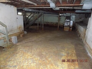 9003 Maple Rd, Louisville, KY 40229 - photo 6