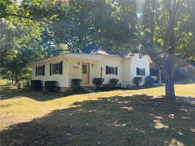 1135 Mcknight Ave, West Fork, AR 72774 - photo 3