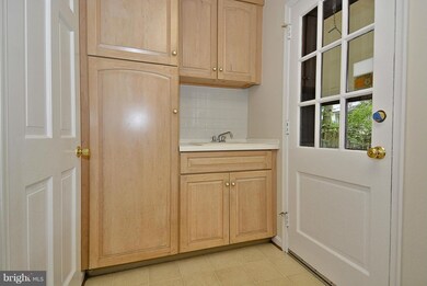 13002 Middlevale Ln, Silver Spring, MD 20906 - photo 5