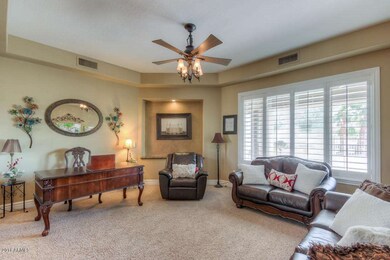 Living Room (3)-SMALL