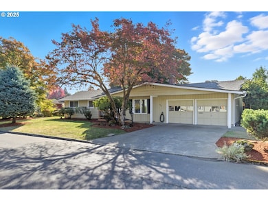 255 Macarthur St, Saint Helens, OR 97051 - photo 2