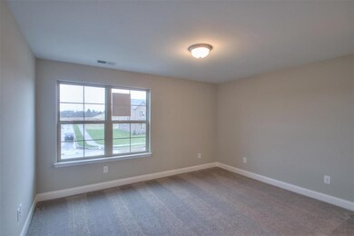 711 N Russell St, Portland, TN 37148 - photo 6