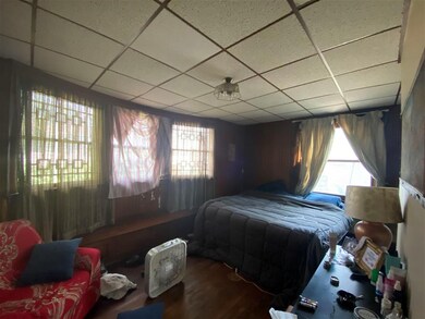 1921 W 3rd St, Davenport, IA 52802 - photo 3