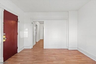 512 Union Ave unit 1, Paterson, NJ 07522 - photo 4